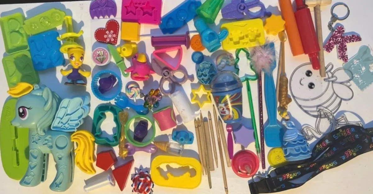 Bundle of play doh accessories - Image 2