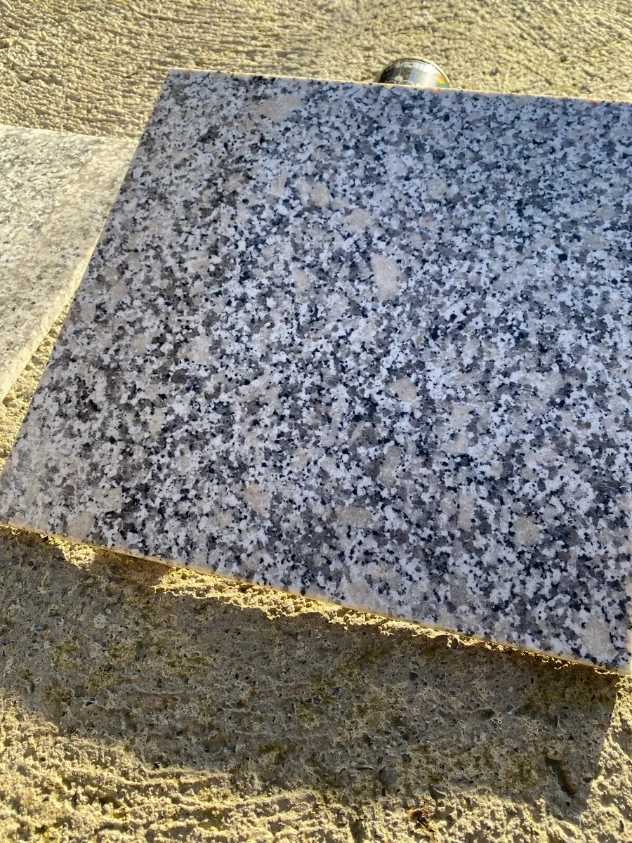100 polished granite tiles - Image 3