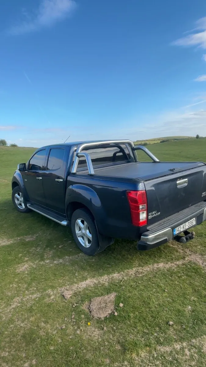Isuzu D-Max 2.5 diesel 6 speed - Image 3