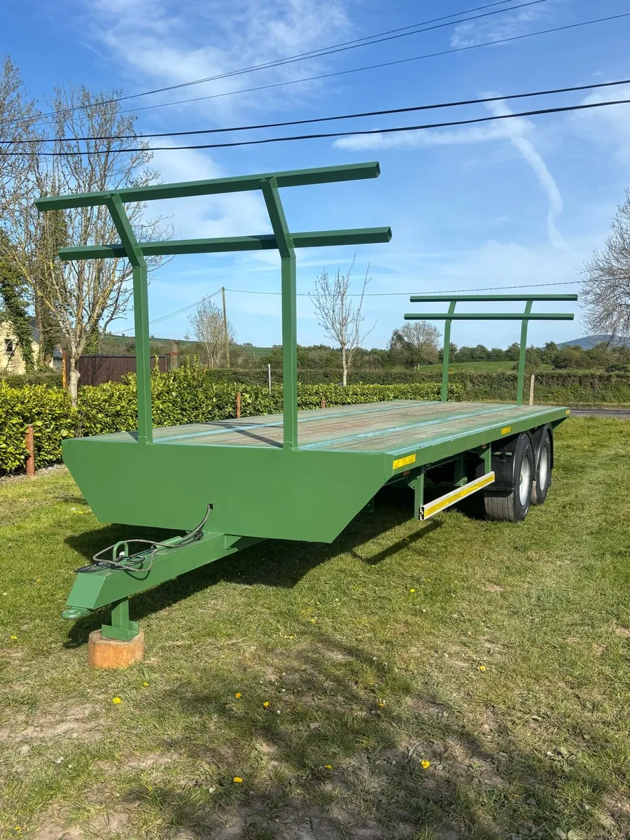 Bale trailer - Image 2