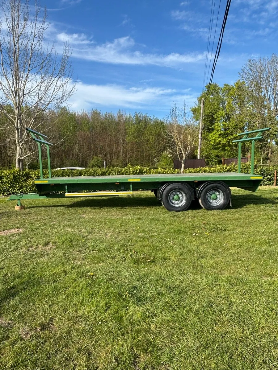 Bale trailer - Image 3