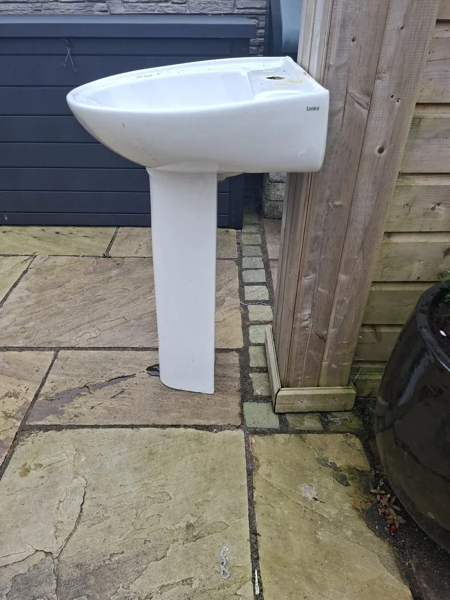 Bathroom Sink - Image 3