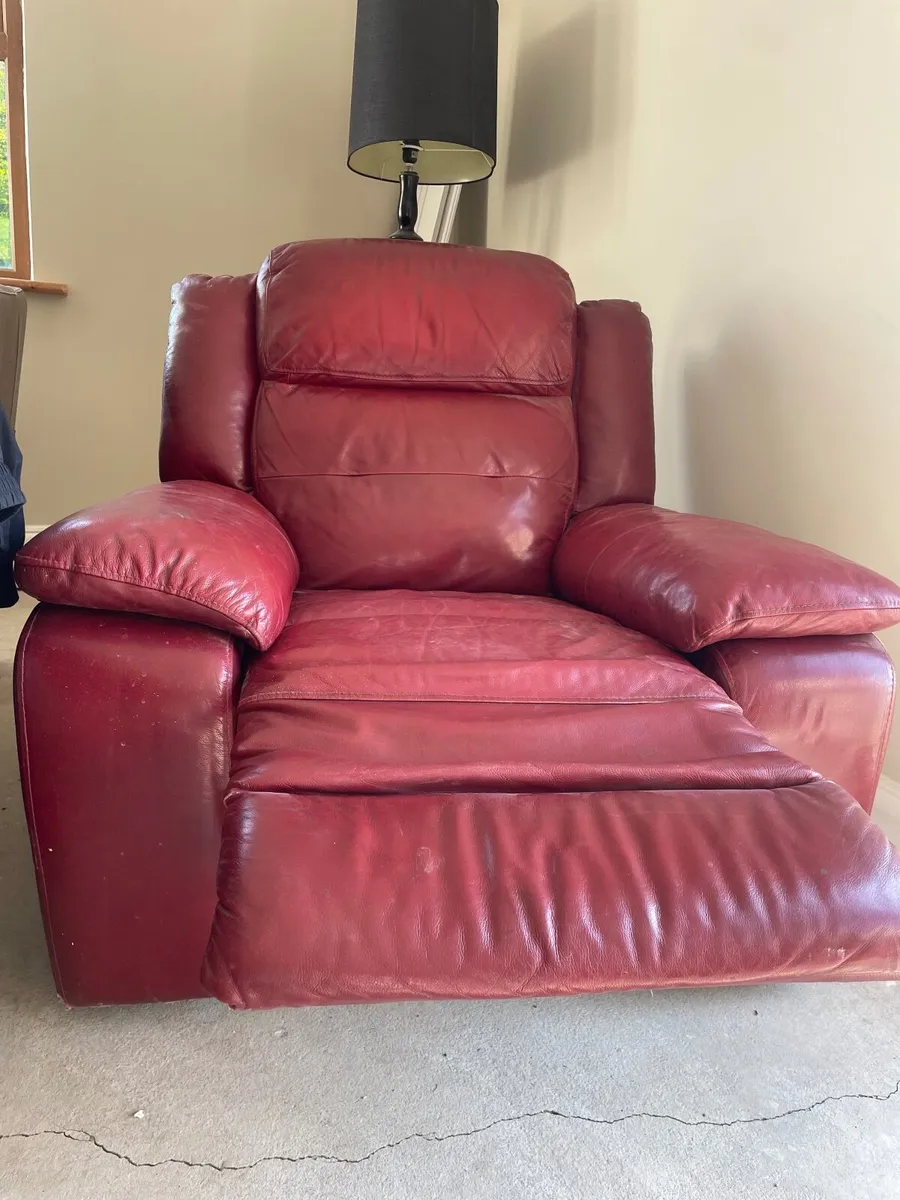 Free Recliner Leather armchair - Image 1