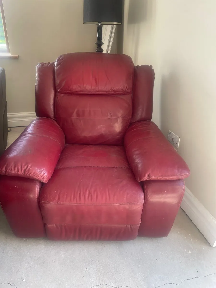 Free Recliner Leather armchair - Image 2