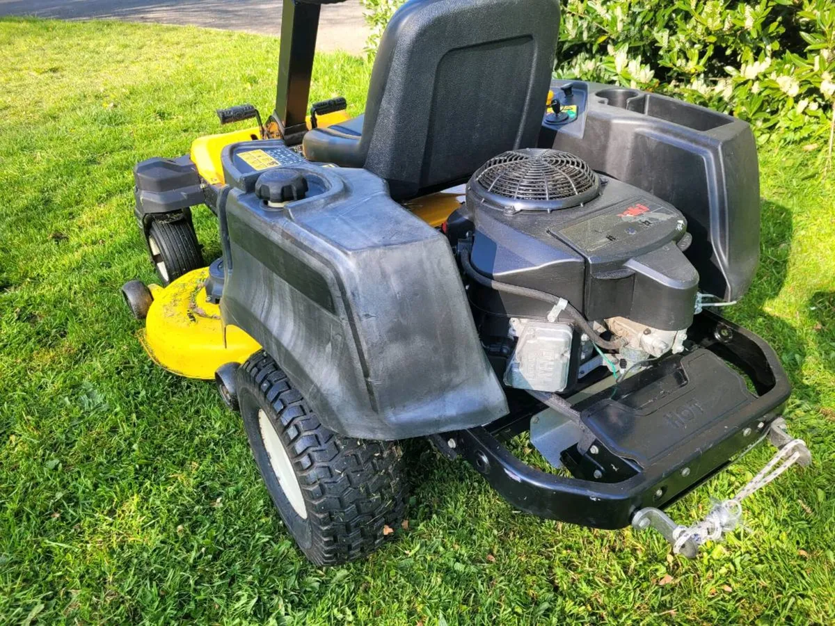 Cubcadet zeroturn lawnmower - Image 4