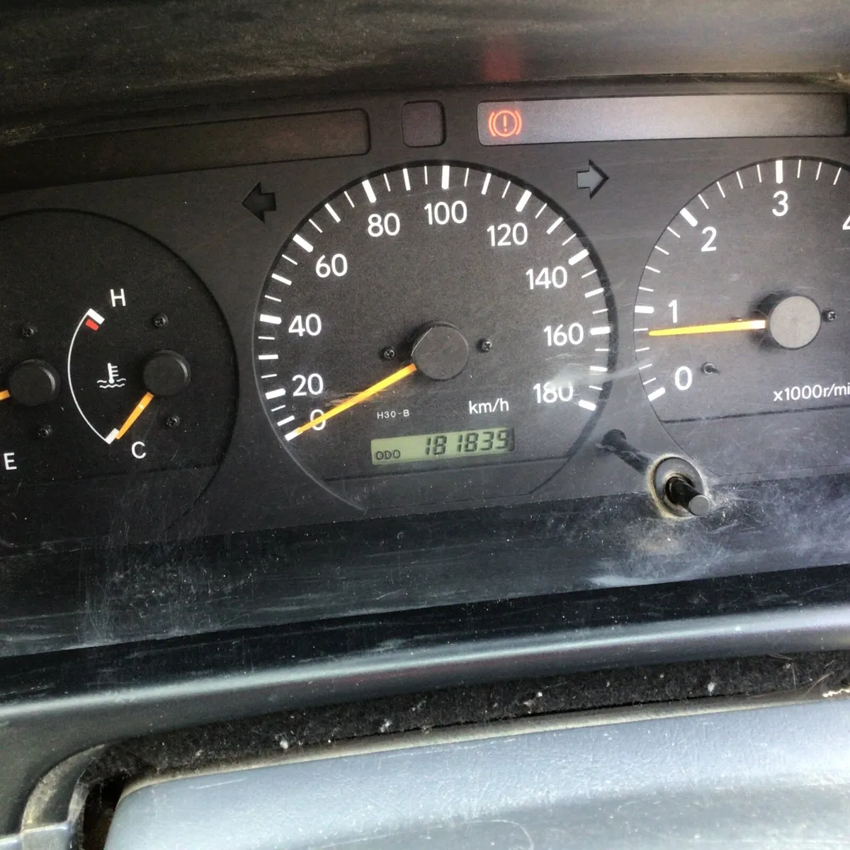 Toyota HiAce 2007 - Image 3