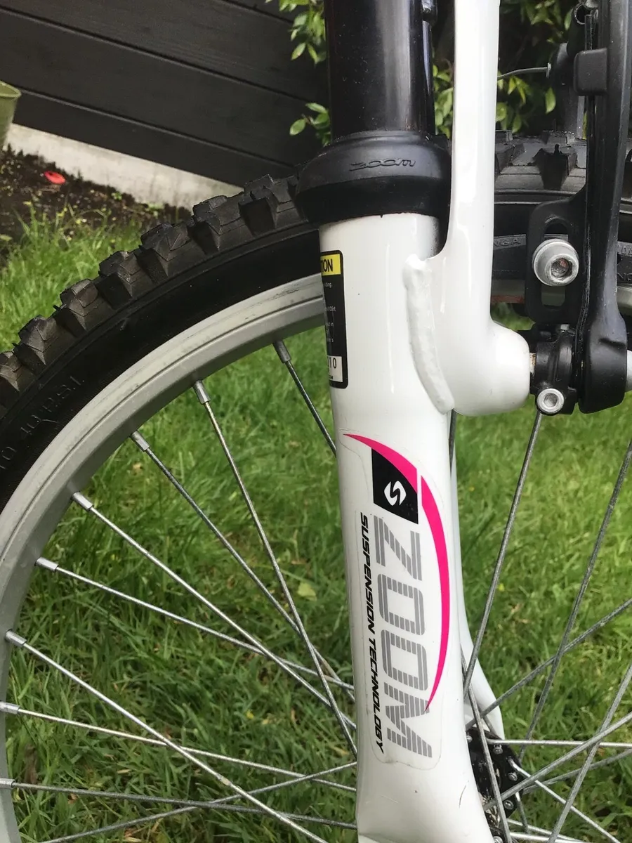 SHOWROOM CONDITION 20” BIKE - Image 4