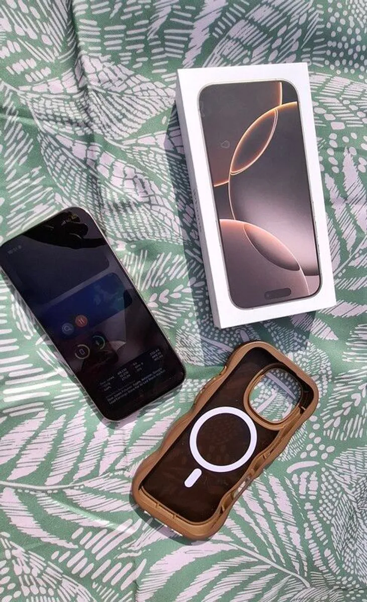 iPhone 16 Pro 256GB  - Desert Titanium - Image 3