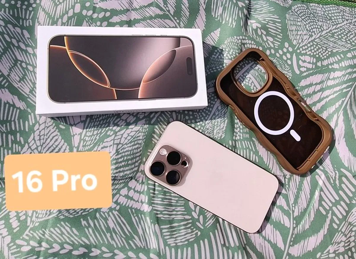iPhone 16 Pro 256GB  - Desert Titanium - Image 4