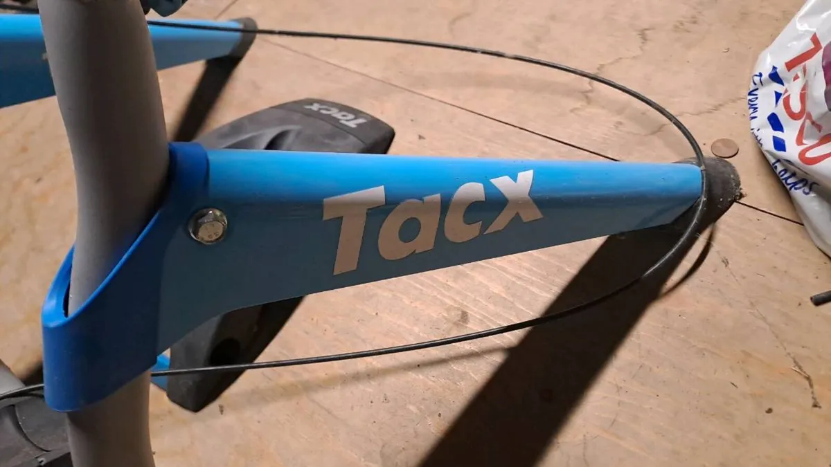 Cycling Turbo trainer - Image 2