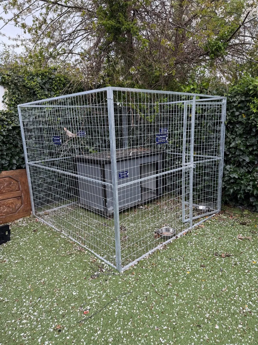 Dog run and house - Image 3