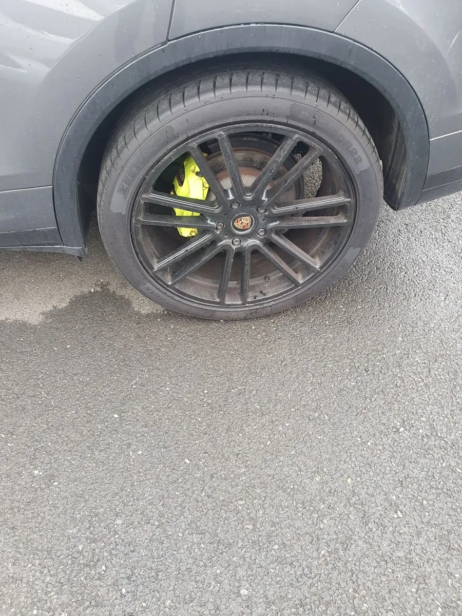 Alloy wheels - Image 1