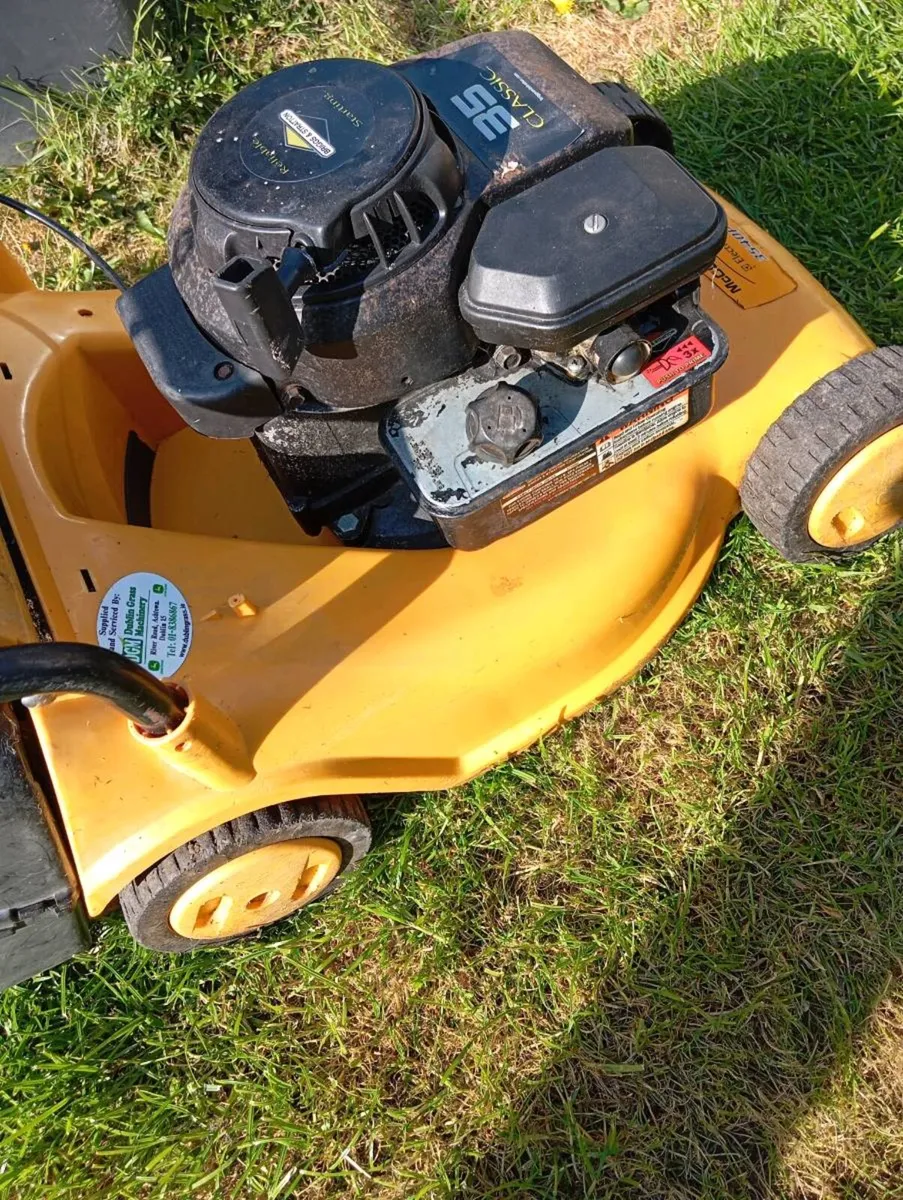 Petrol lawnmower - Image 3