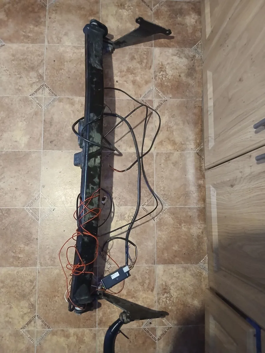 Tow bar - Image 3