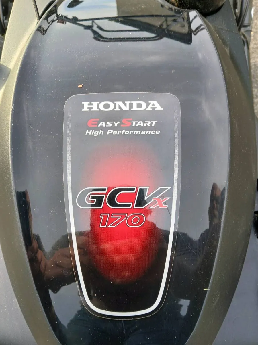 New lawnmower Honda - Image 1