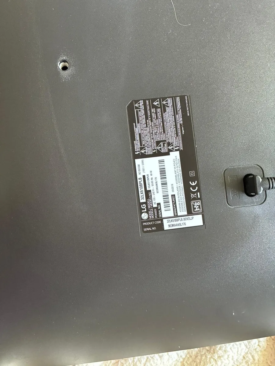 32 inch LG TV - Image 2