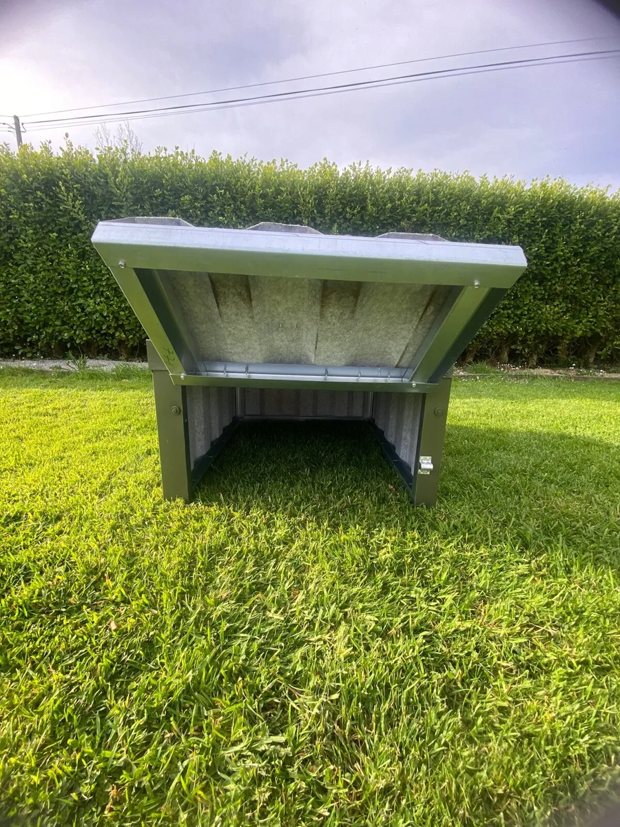 Heavy-duty Robot Lawnmore garage - Image 4