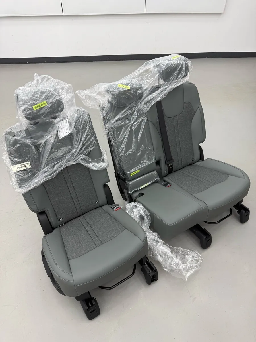 Brand new rear seats of a KIA Sorrento 2025 - Image 1