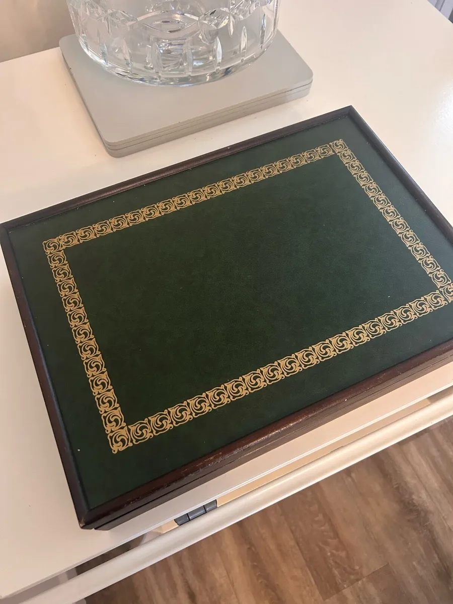 Vintage Newbridge Silverware “Kings” Cutlery Set - Image 1