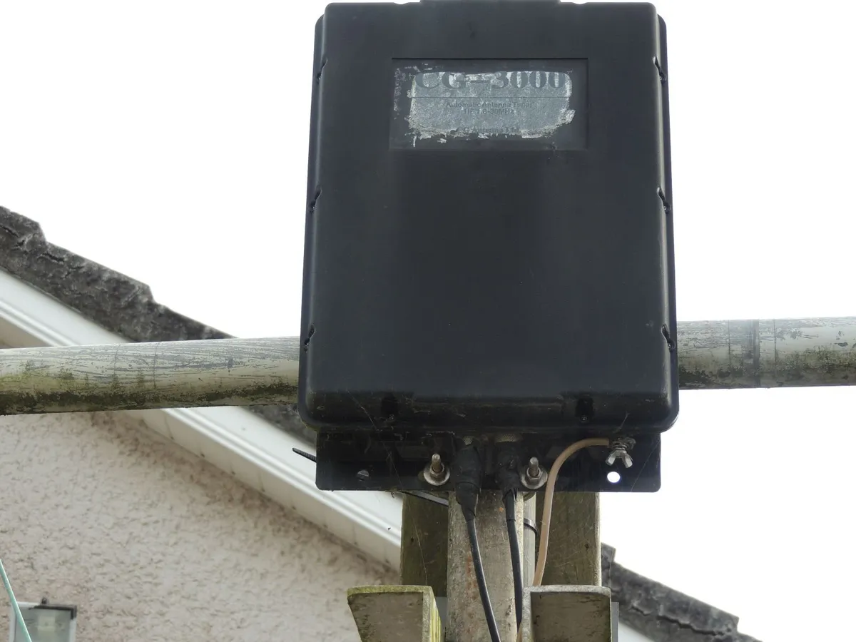 CG-3000 Automatic Tuner. - Image 1