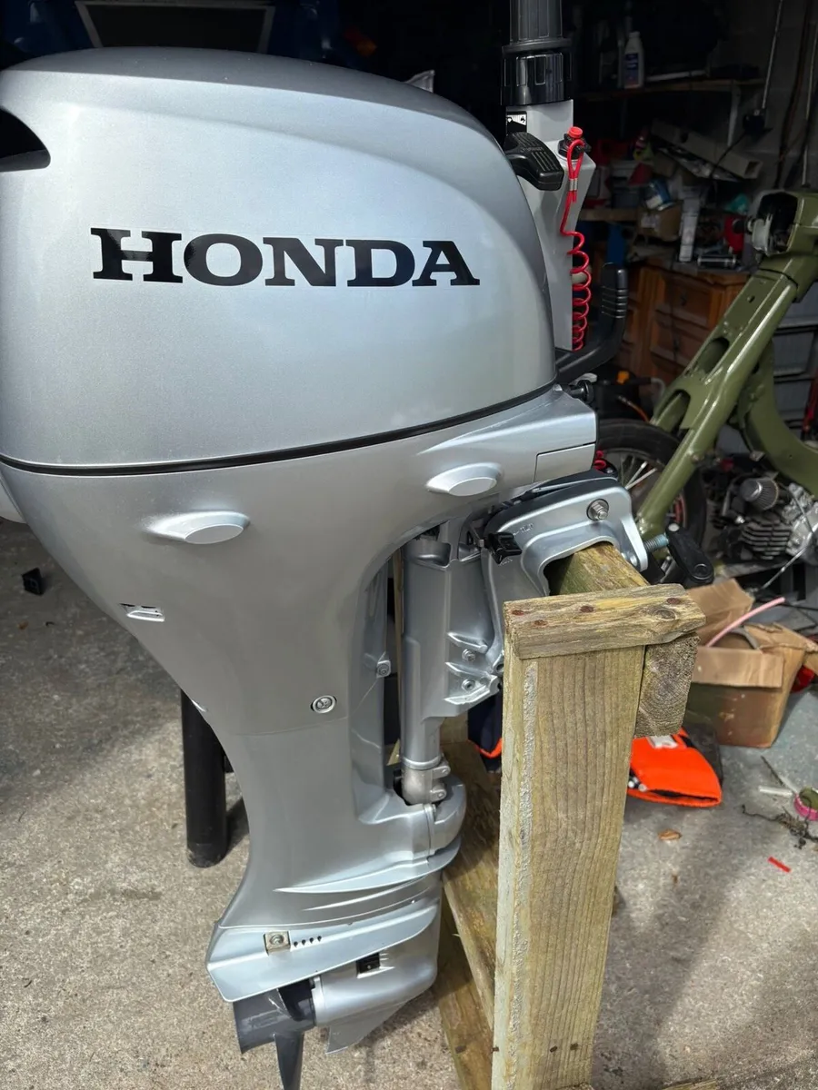 Honda Boat Engine - Image 1