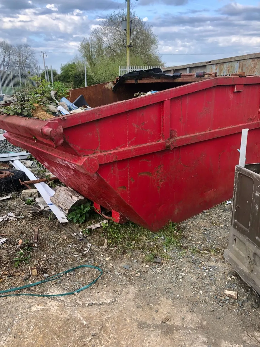 rubbish skip - Image 1