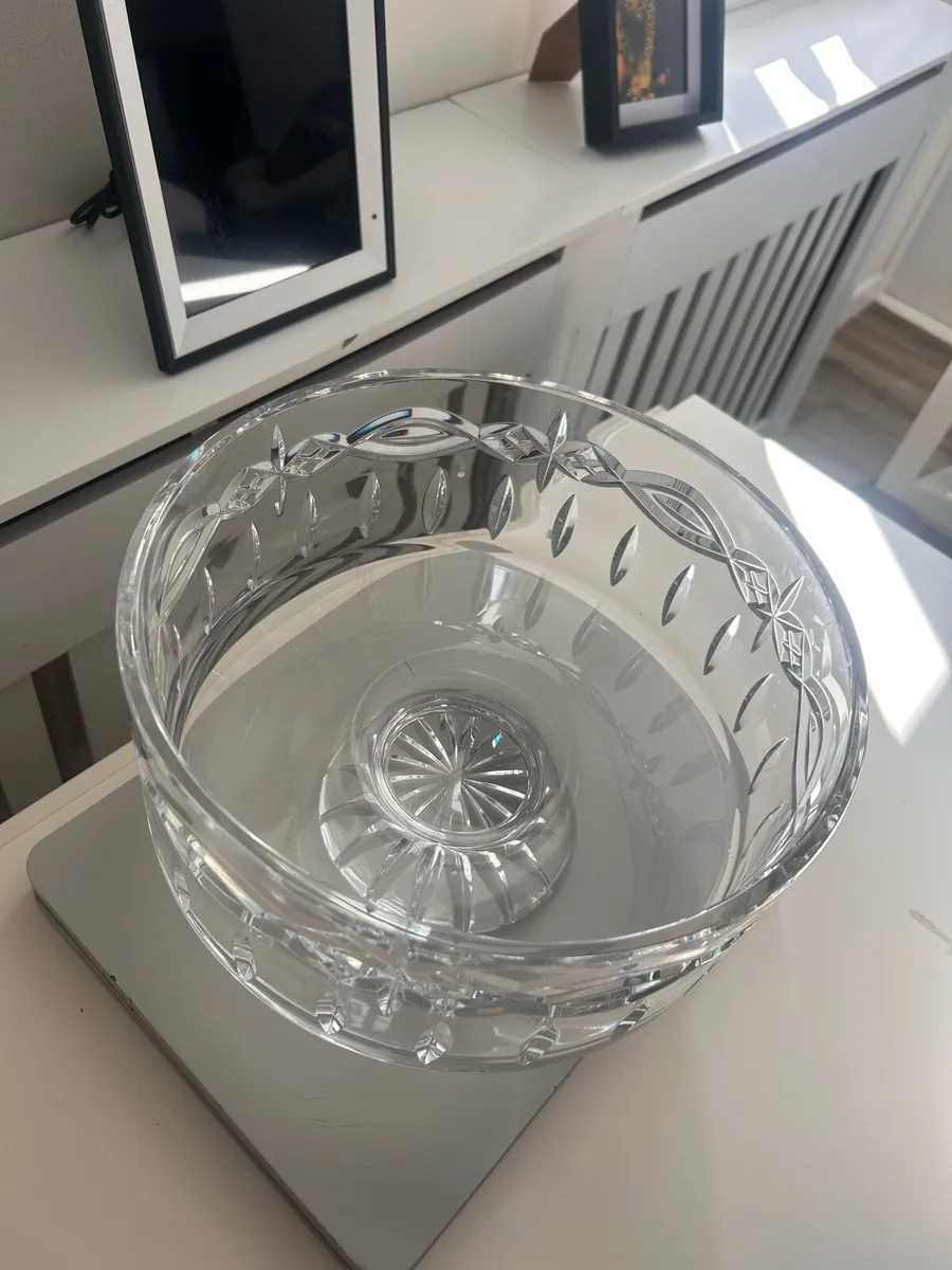 Vintage Waterford Crystal Footed Fruit Bowl Dolmen - Image 2