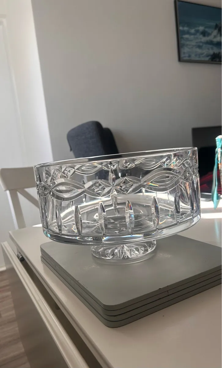 Vintage Waterford Crystal Footed Fruit Bowl Dolmen - Image 3