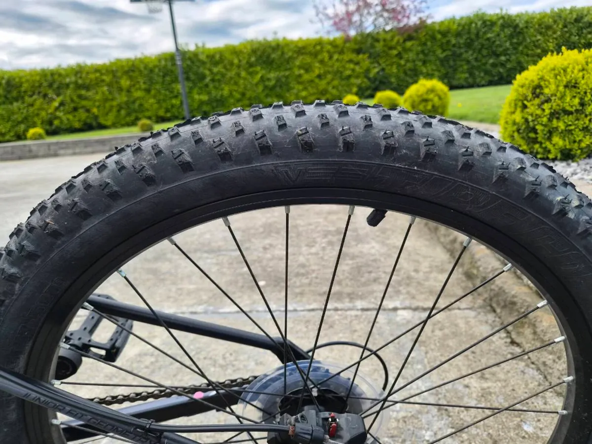 Girls 24" bike (Halfords) - Image 4