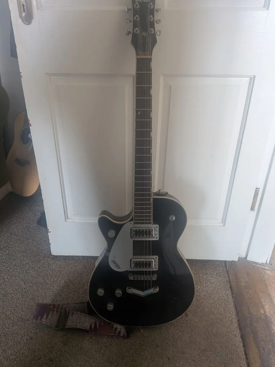 Electric guitar - Image 2