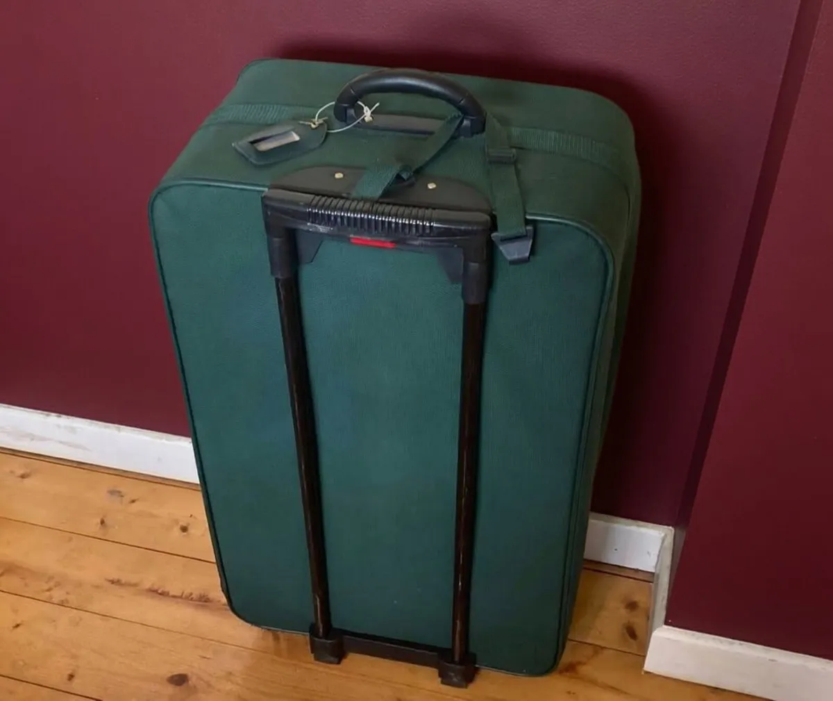 Luigi Rossi Extra-Large Soft Shell Suitcase - Image 3