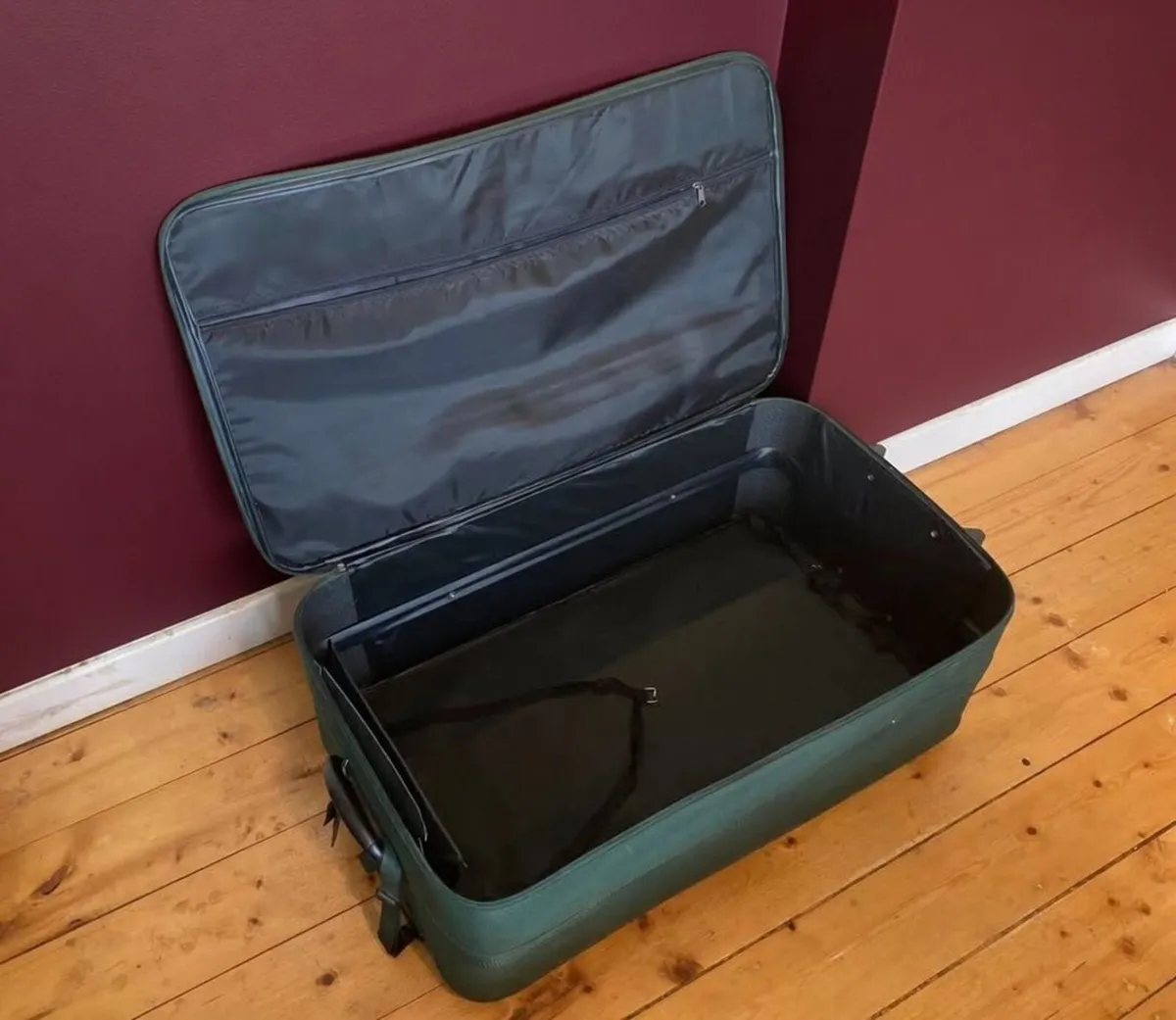 Luigi Rossi Extra-Large Soft Shell Suitcase - Image 4