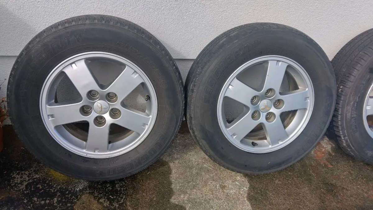 Alloy wheels for sale Mitsubishi Outlander - Image 2