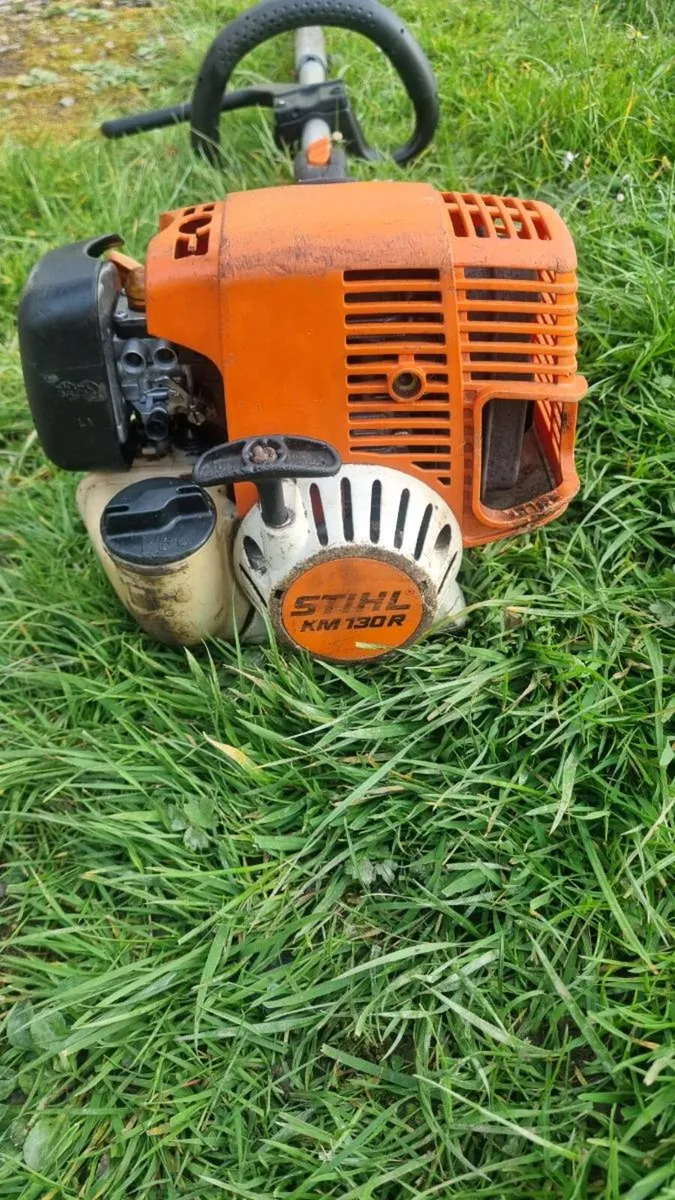Stihl km130r hedgetrimmer, hedgecutter - Image 2