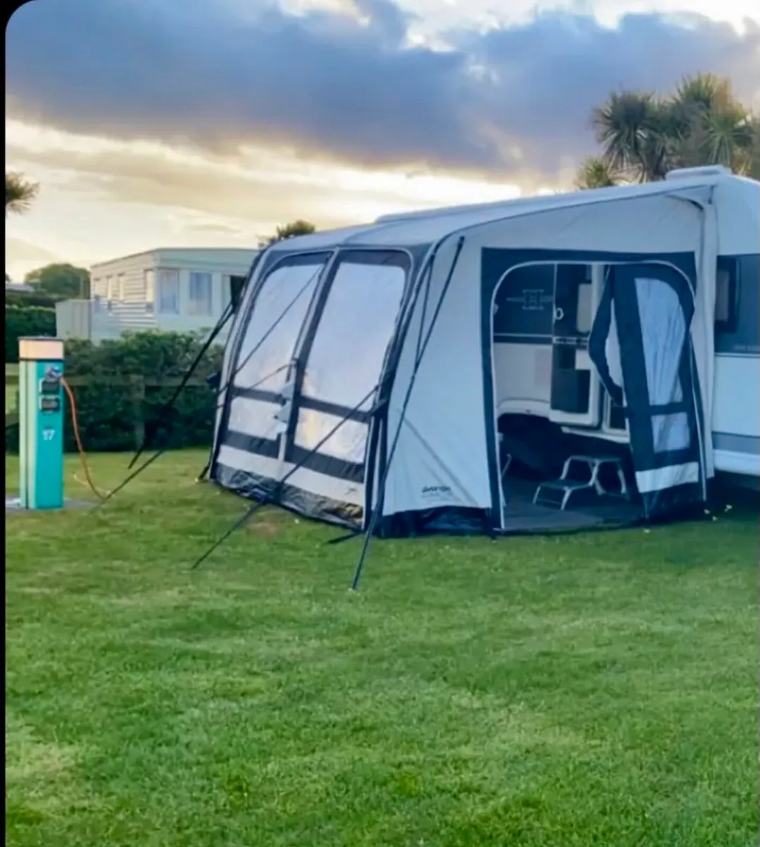 Vango Balletto 330 Air Awning - Image 1
