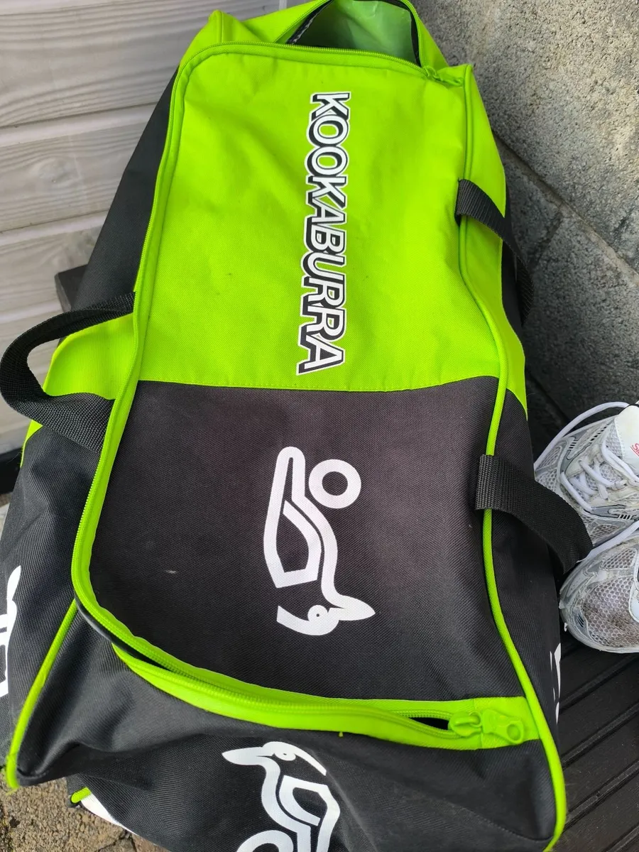 Cricket Items - Image 4