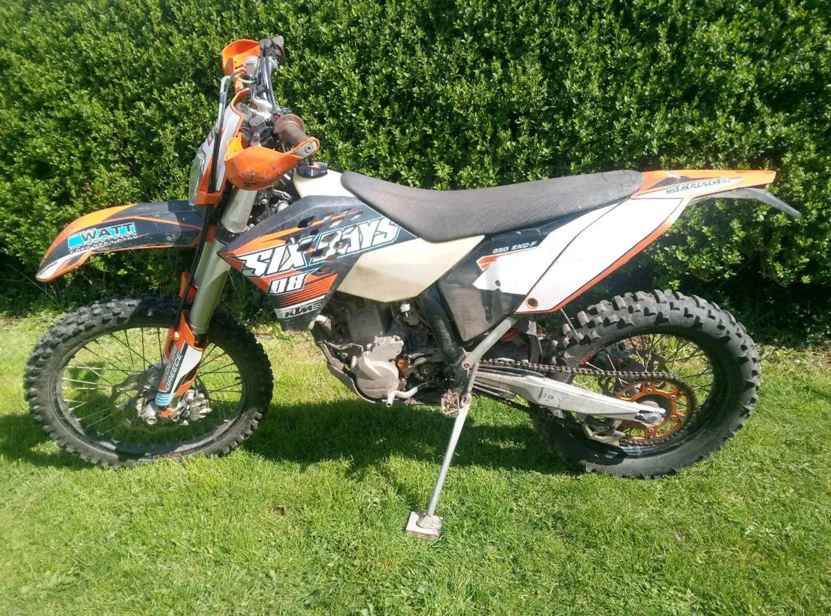 KTM 250 - Image 2