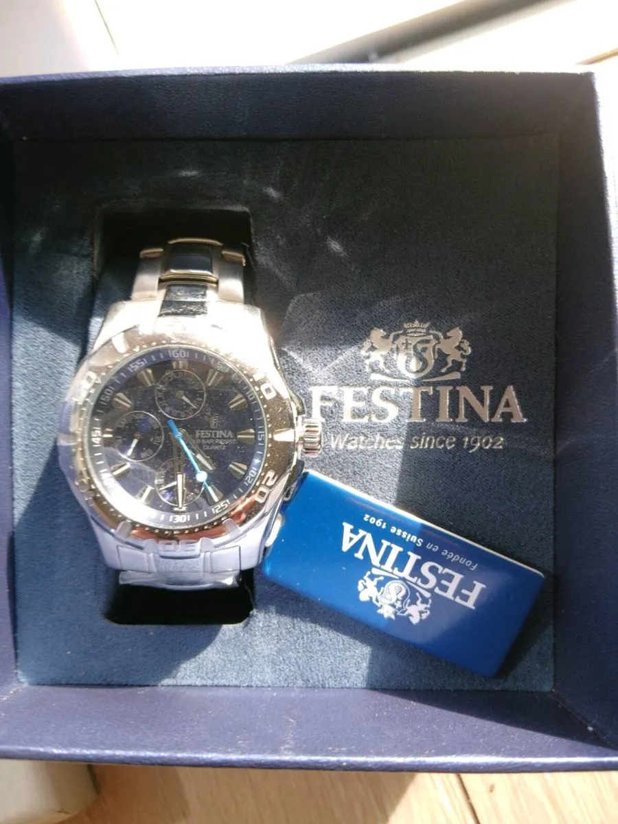 Mens watch - Image 1