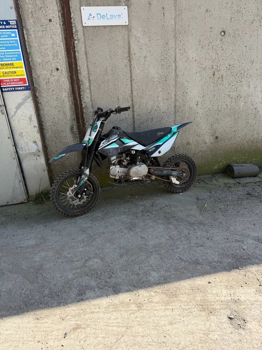 120 cc stomp bike - Image 1