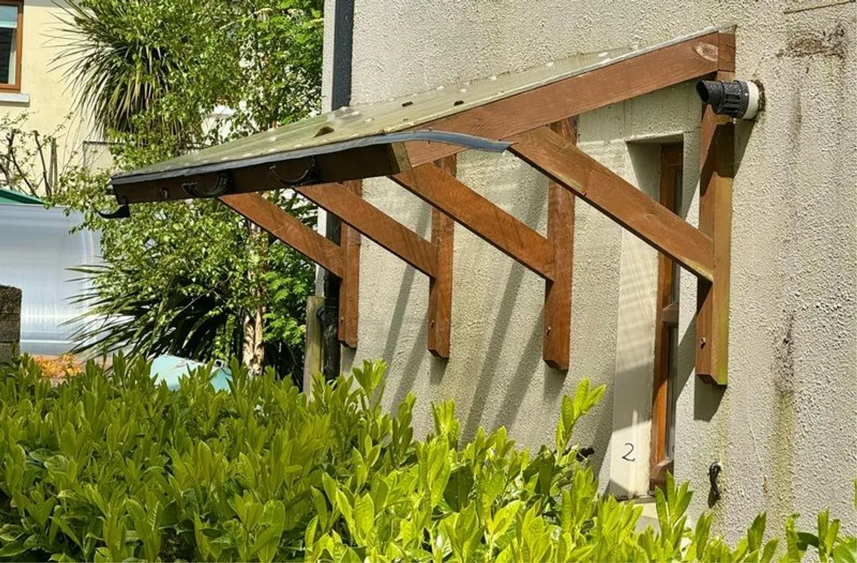 Wooden wall-mounted canopy - Image 1