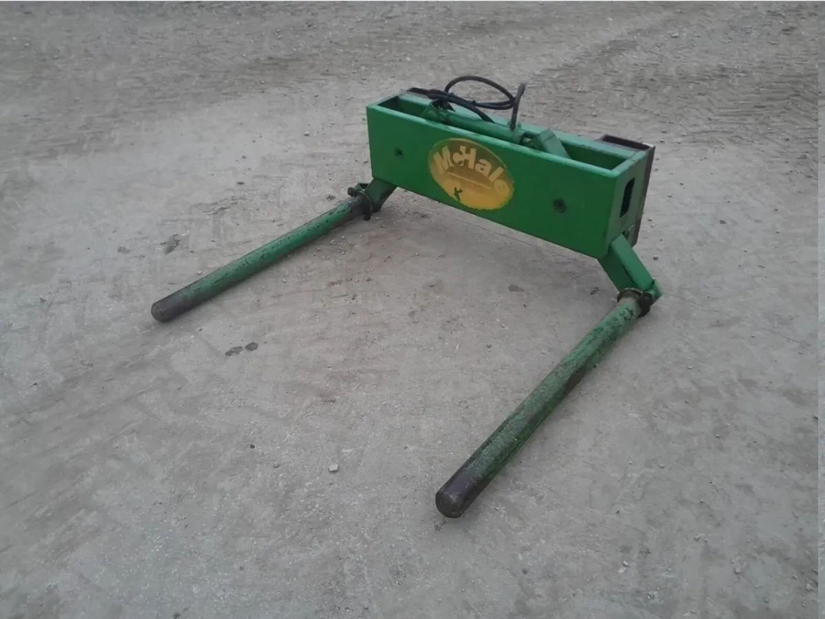 Mchale Bale Handler
Squeeze