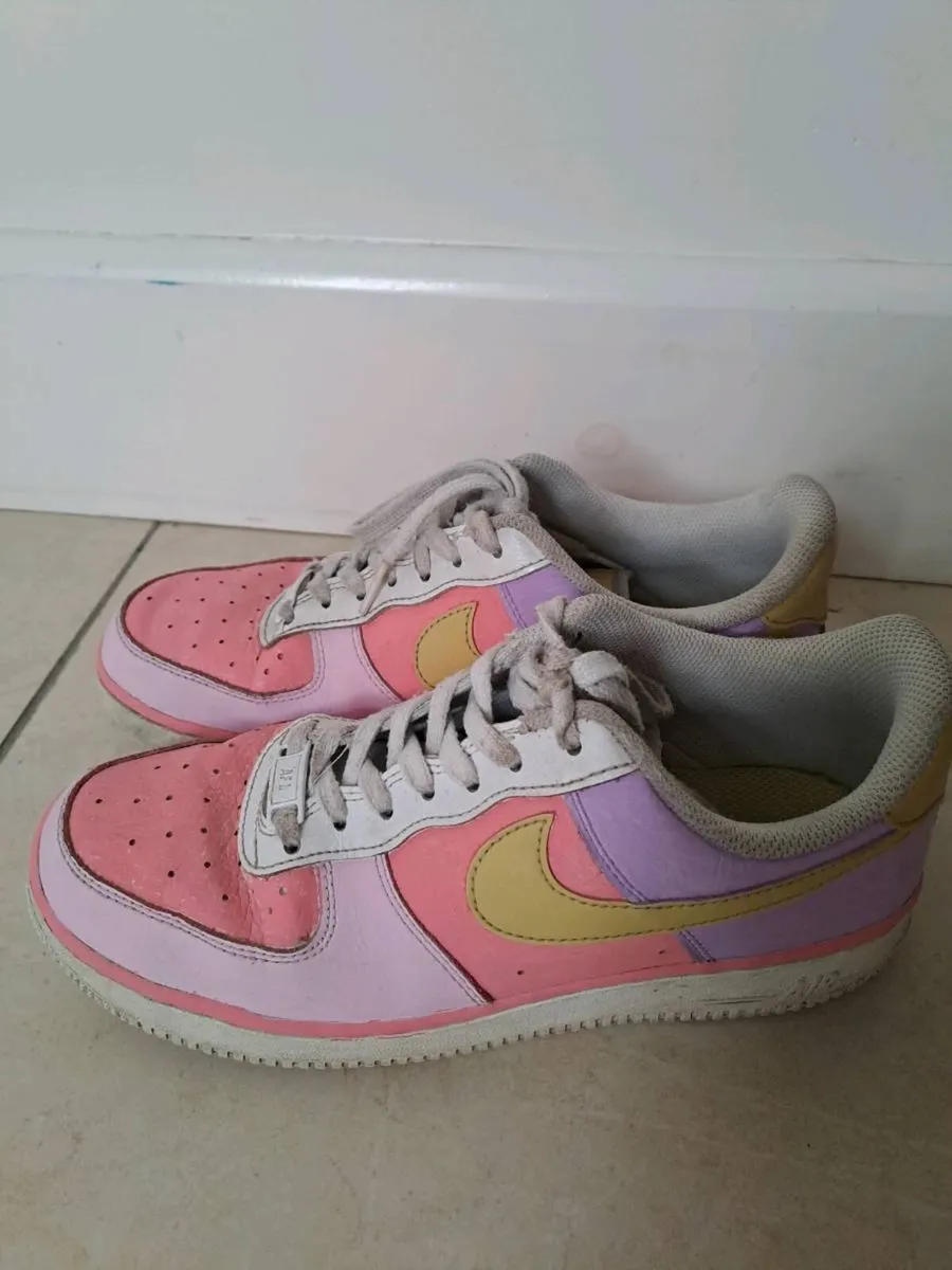 Air forces - Image 1