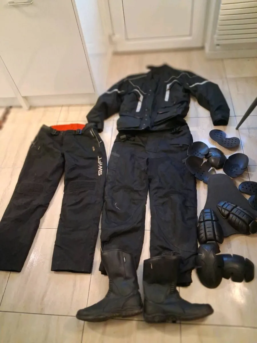 Motorcycle Set (Jacket + 2 Pairs of Pants + Boots - Image 1