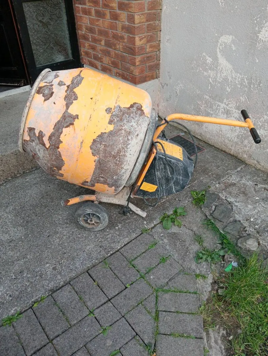 Master Mix MC130 240v 90lt cement mixer - Image 3