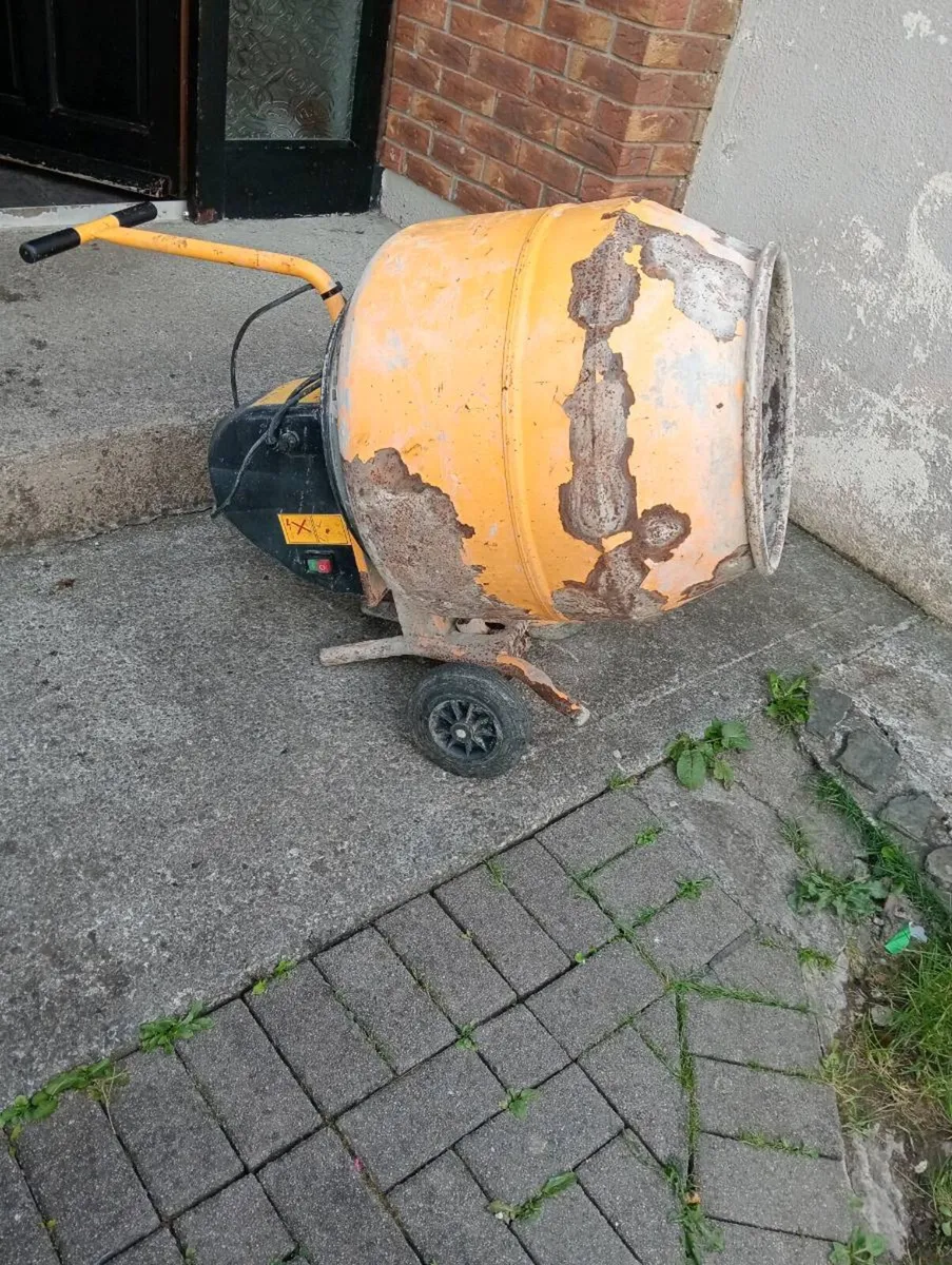 Master Mix MC130 240v 90lt cement mixer - Image 1