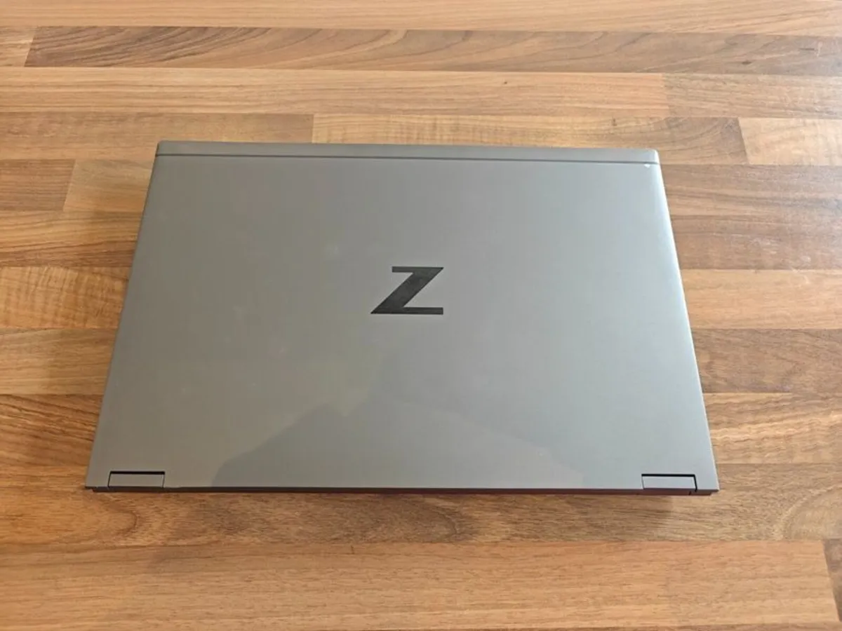 Mega HP ZBook Fury 15.6 G8 | i7 | 32GB | 512GB | - Image 1