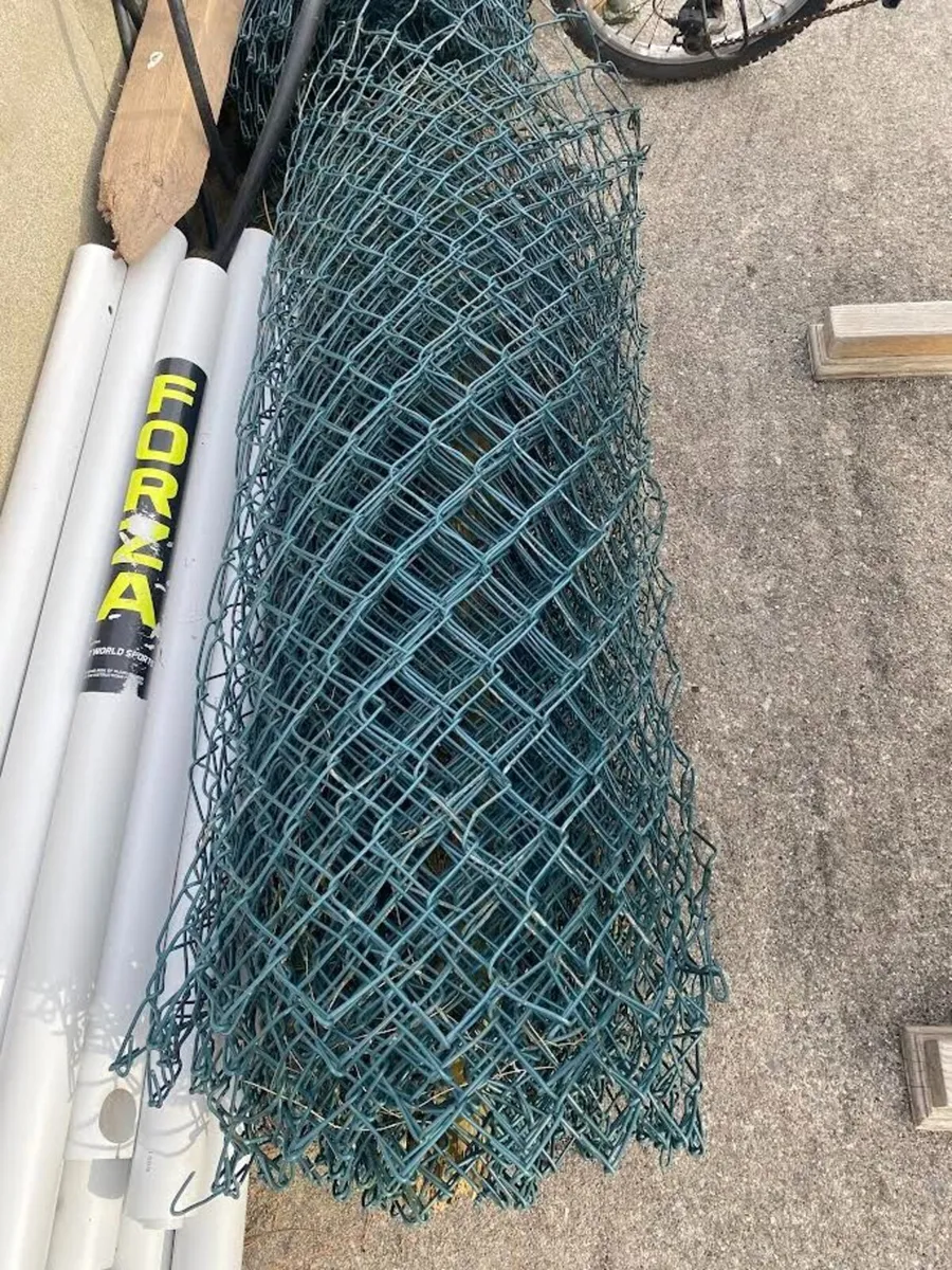 Roll of fencing - Image 2