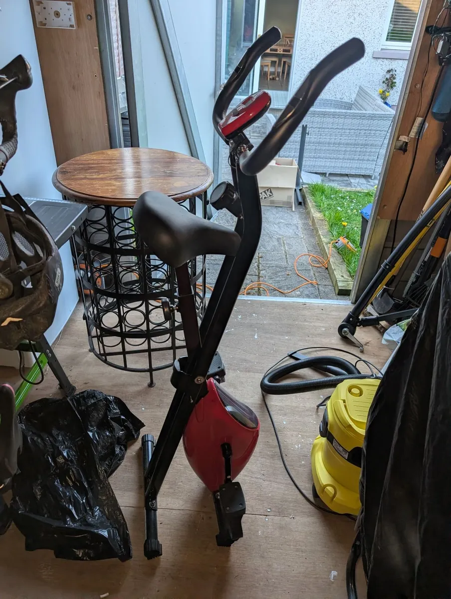 Stationary bike - Image 2