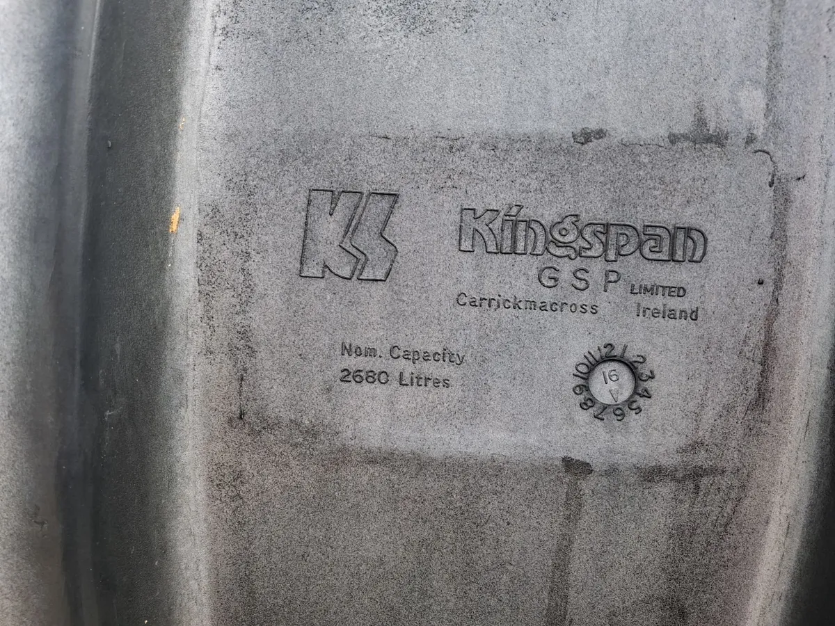 Free to collect large oil tank - Image 1