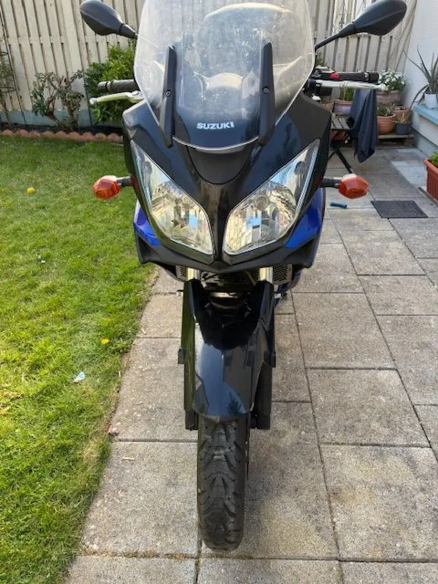 Suzuki V-Strom 650 2005 - Image 2